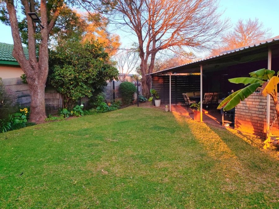 3 Bedroom Property for Sale in Flamwood North West